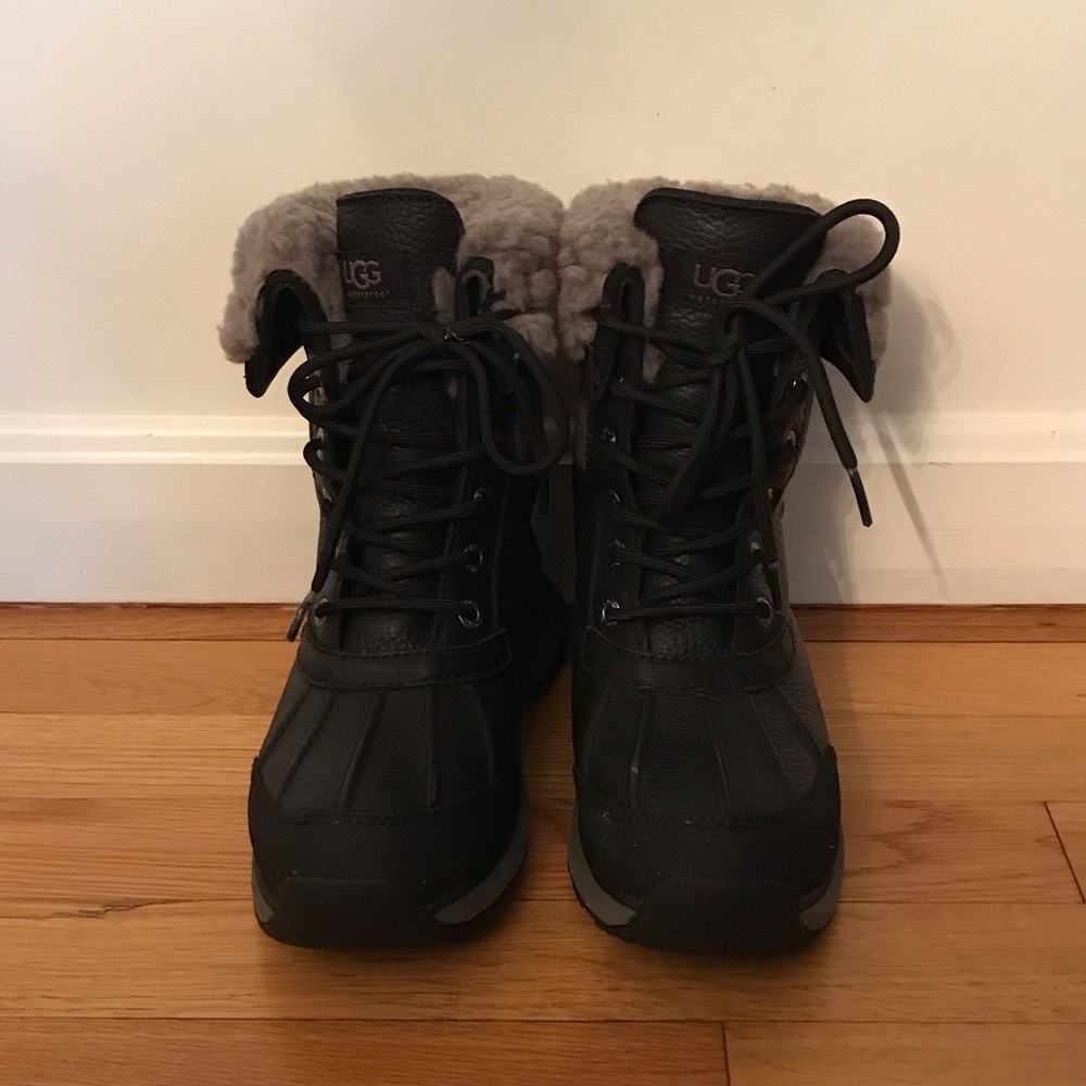 UGG Women's Black Winter Boots with Gray Fur